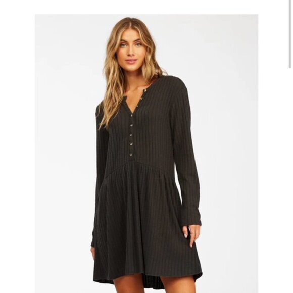 Billabong Dresses & Skirts - Billabong “Always Lounging” Ribbed Knit Babydoll Dress in Off-Black – Size Small